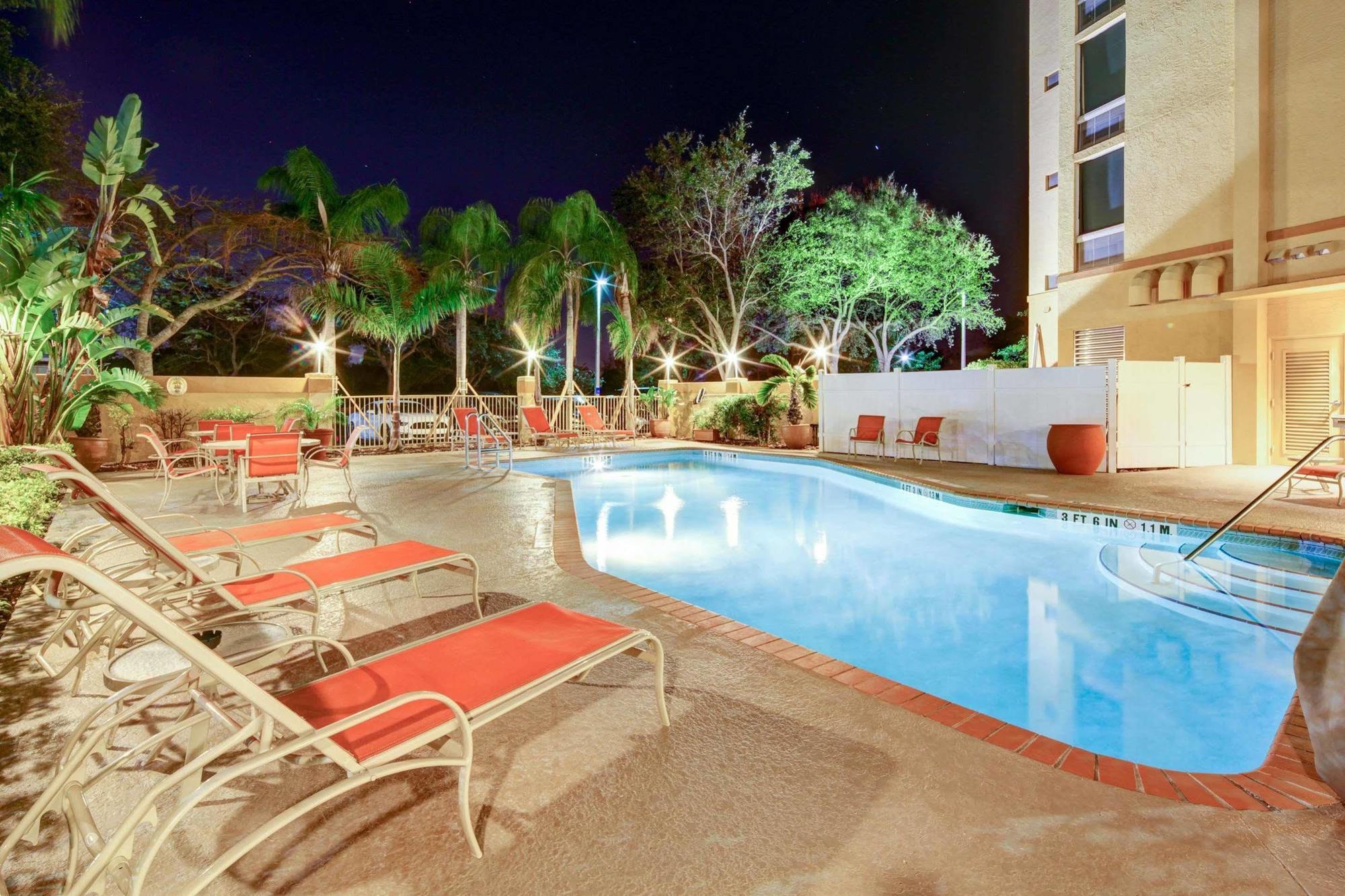 Hampton Inn Pembroke Pines Dış mekan fotoğraf